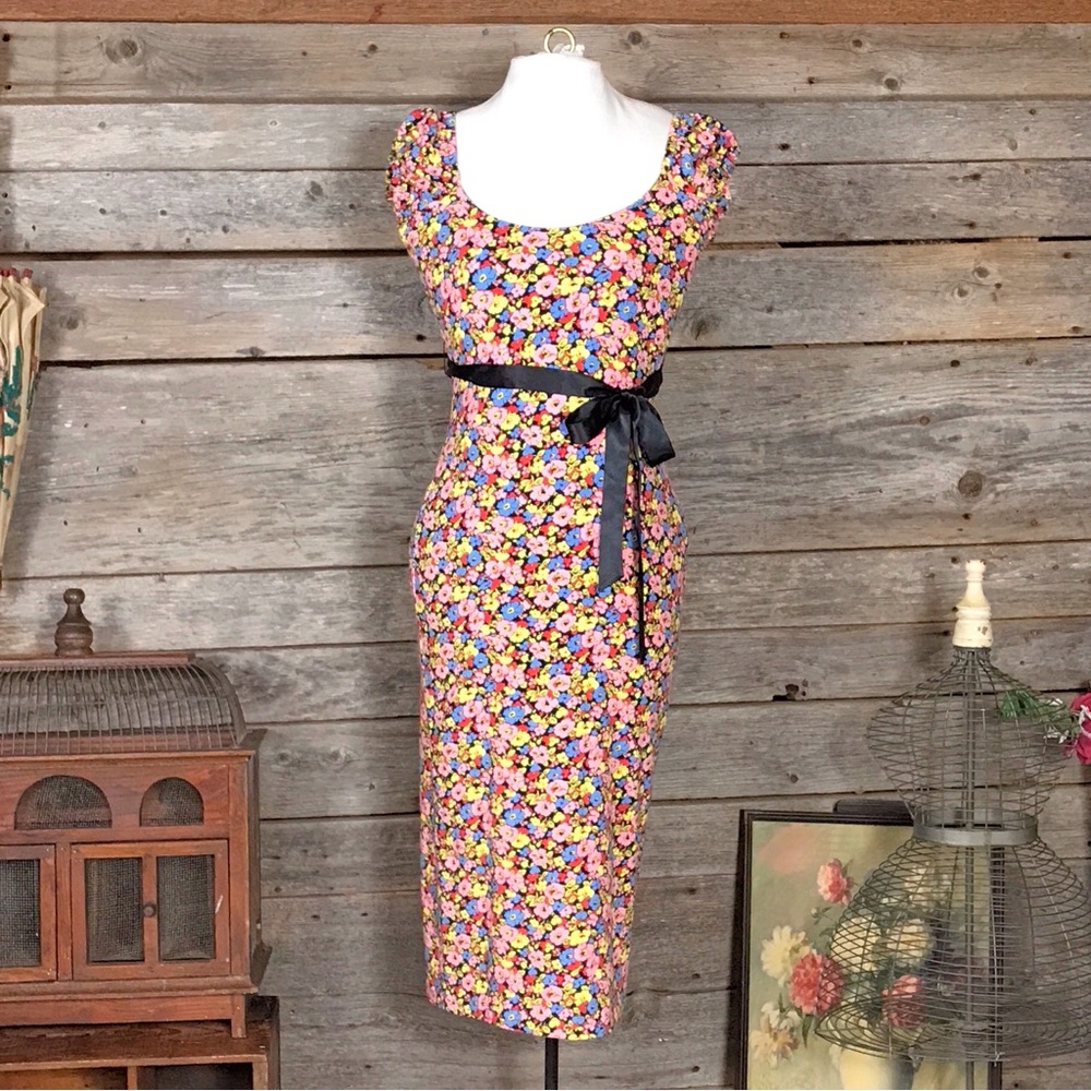Betsy Johnson Body Con Floral Dress, Size M